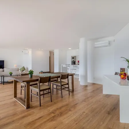 Del Marina شقة Olhão